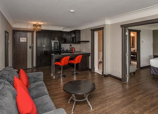 Coast King Suite at Coast Calgary University Area Hotel by APA