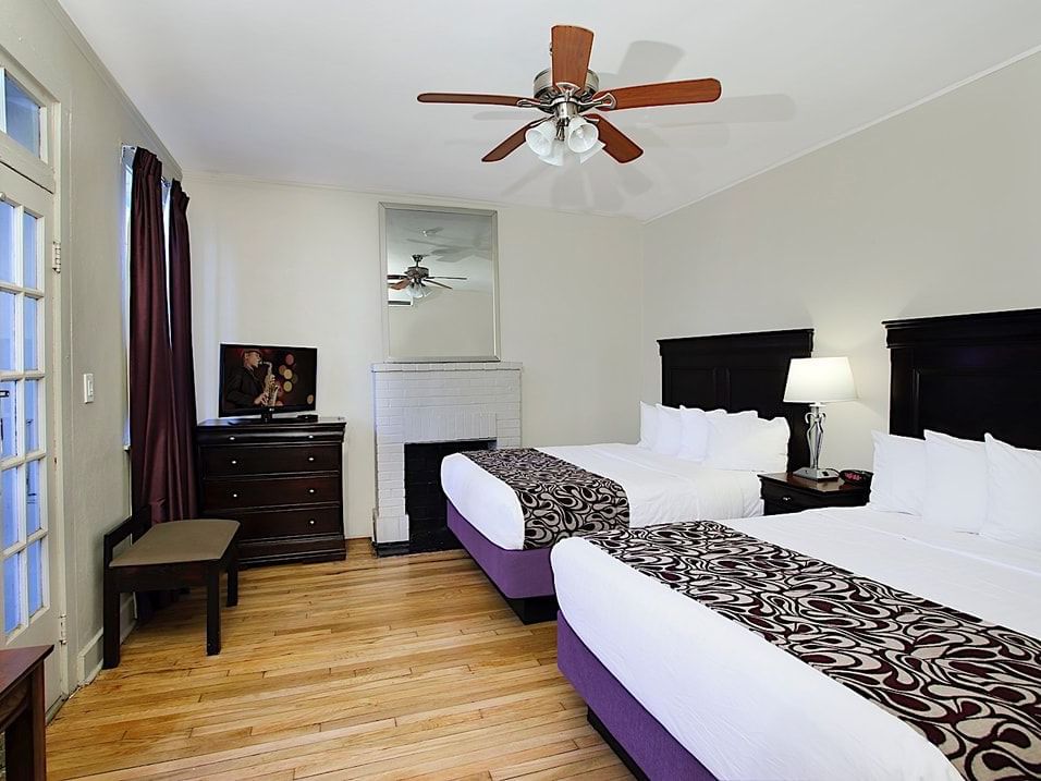 2 Queen Deluxe Non Smoking interior, French Quarter Guesthouses