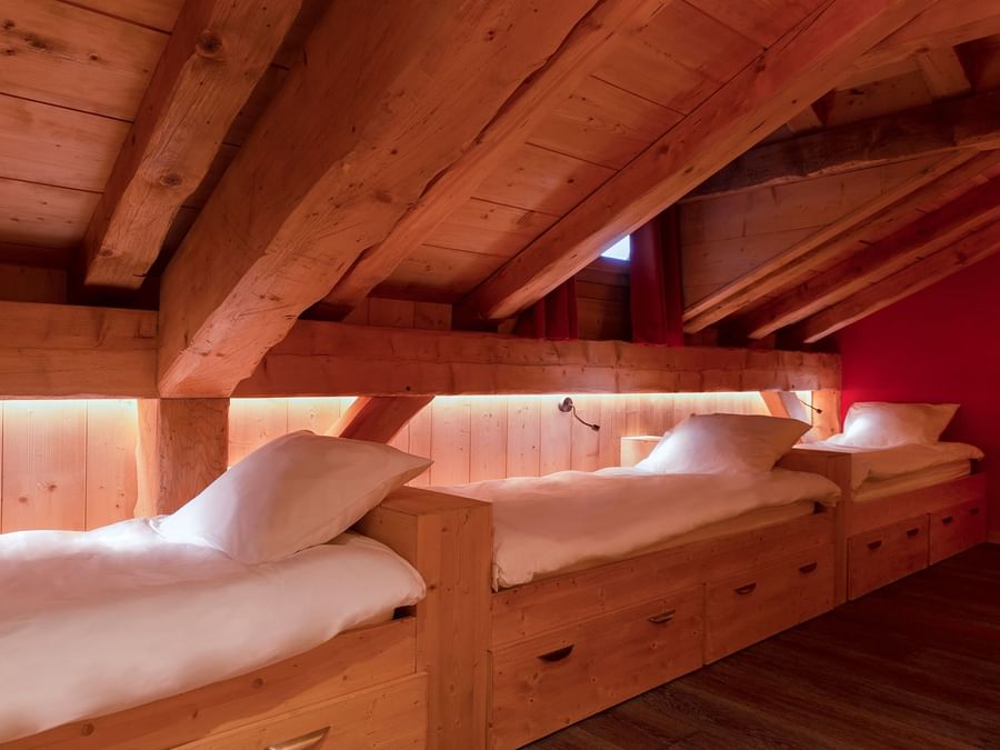 Triple bedroom at Chalet hotel la marmotte
