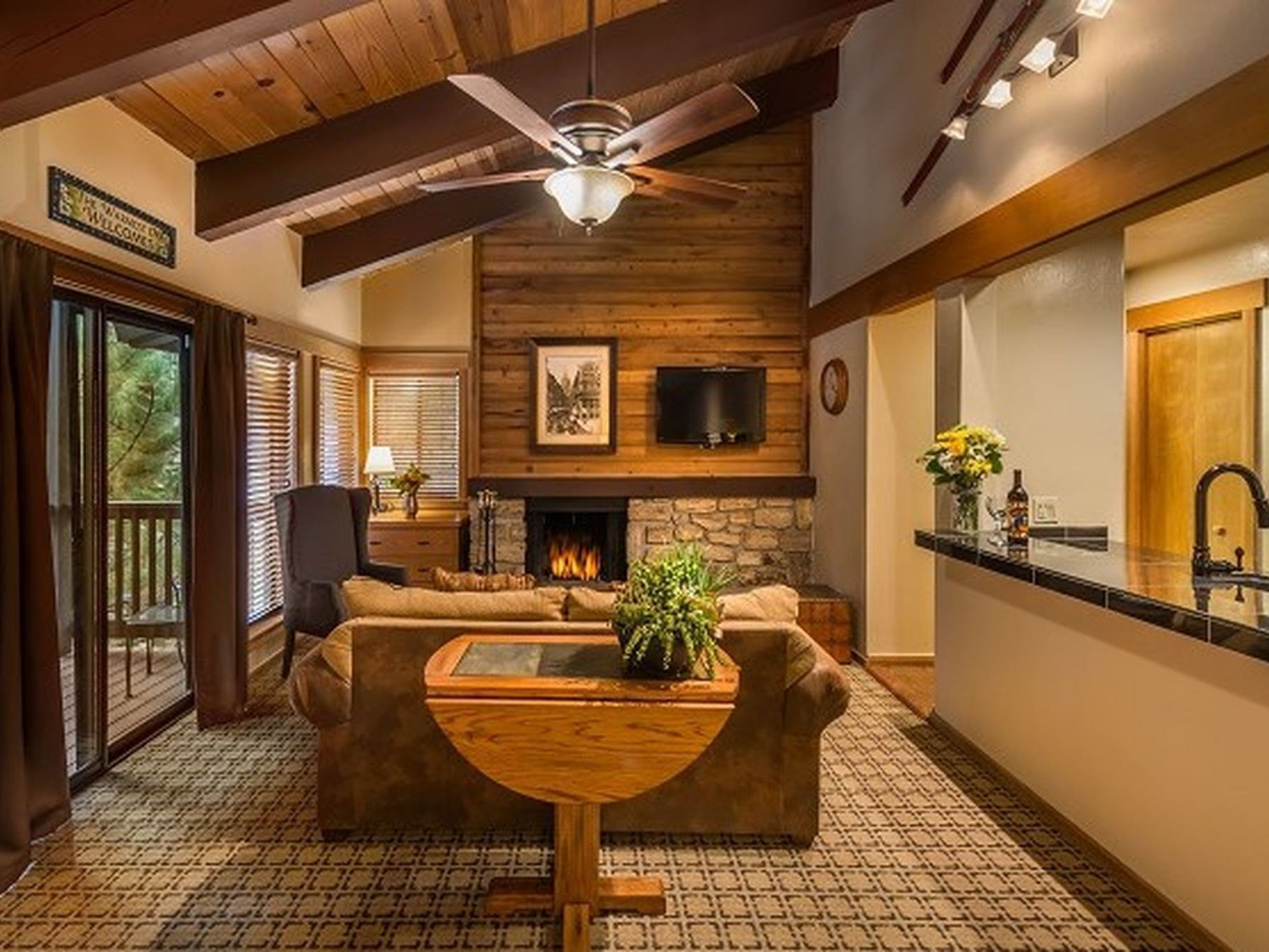 Living area, fireplace in a Studio room at Granlibakken Tahoe