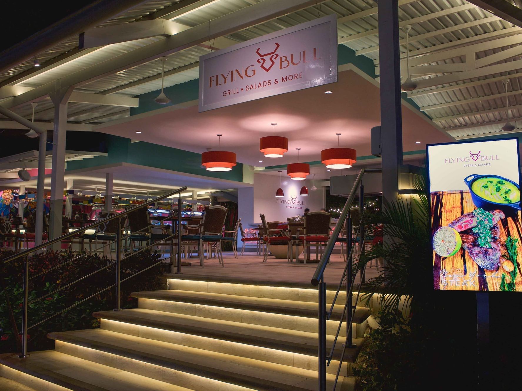 Flying Bull | Tamarindo Diria Beach Resort