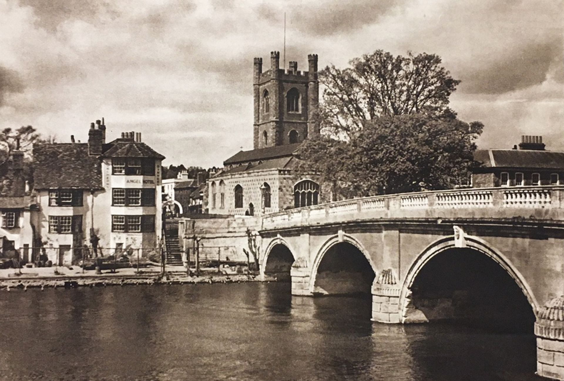 Henley Past and Present History The Relais Henley