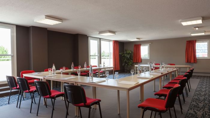 Board room arrangement with projector at Hotel Les Bruyeres
