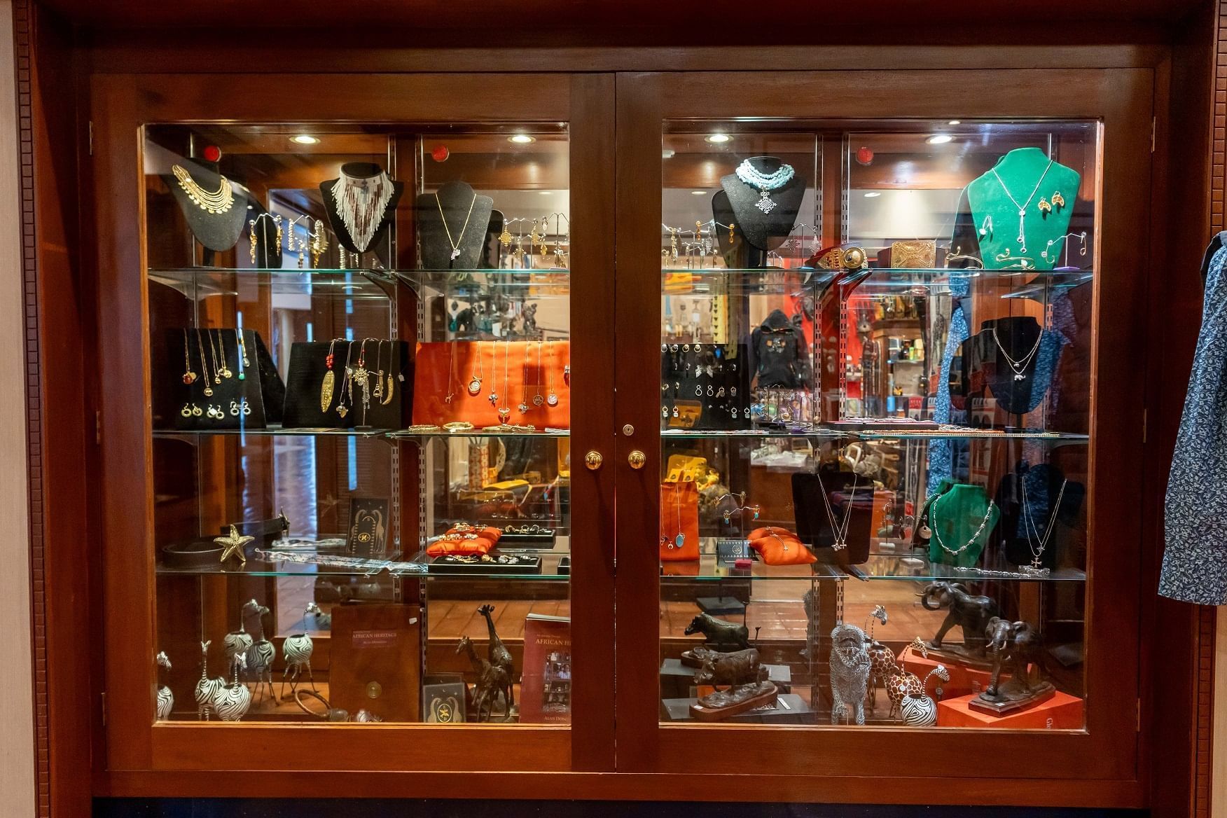 Gift shop at Nairobi Serena Hotel