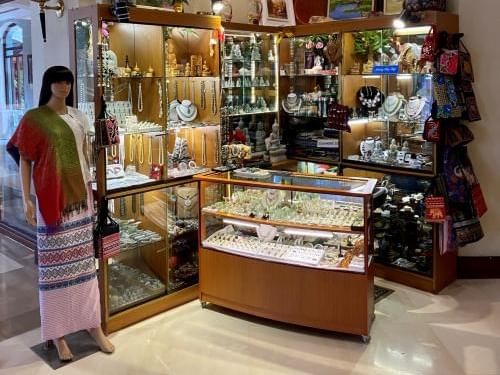View of a Jewellery shop at Chatrium Hotel Royal Lake Yangon