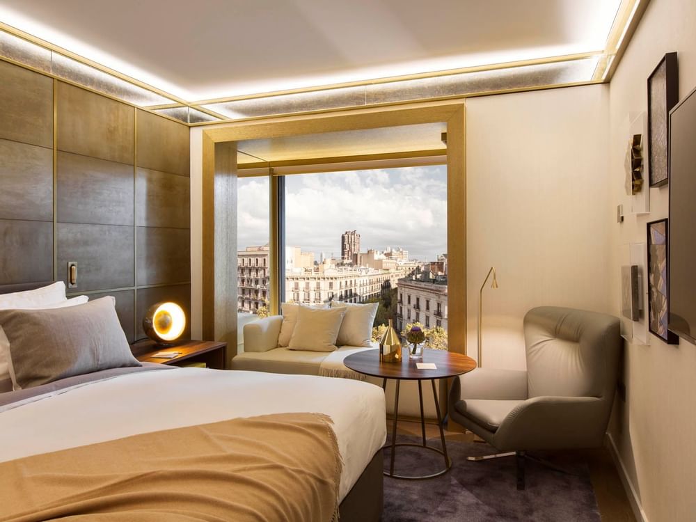 Habitación Gallery | Vista del sillón en Almanac Group