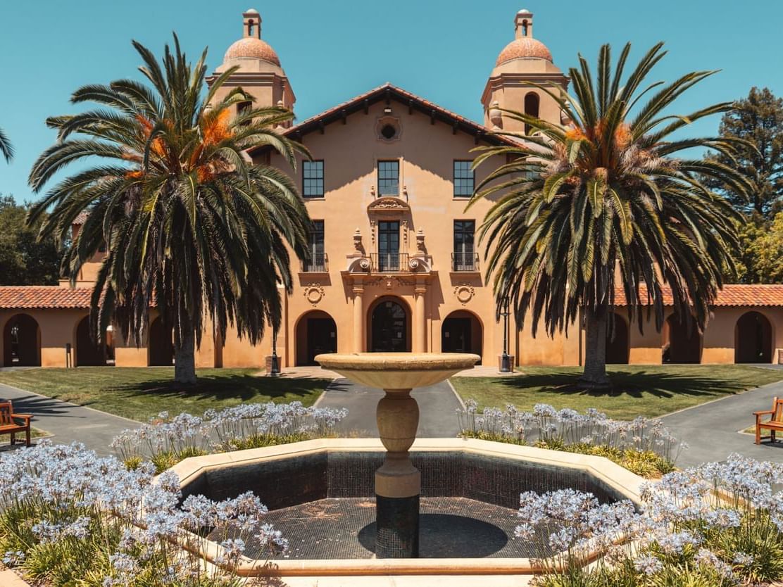 Exterior view of the Stanford University near Hotel Keen