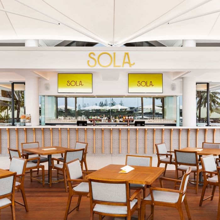 Novotel Sunshine Coast SOLA Bar