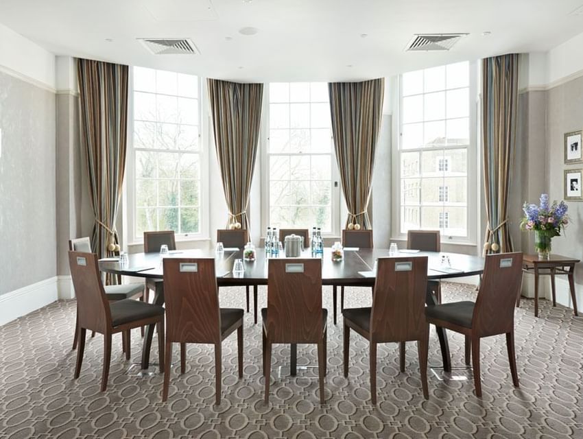 Table setup for a meeting at Richmond Hill Hotel