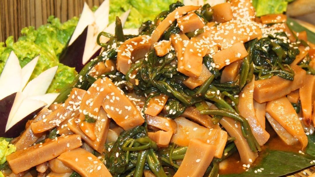 Cantonese cuisine dish served in the Santapan Nusantara Putra buffet at Sunway Putra Hotel