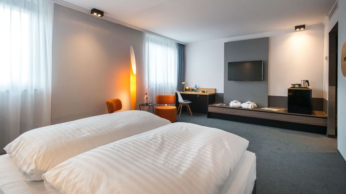 Twin beds in Signature Room at Flemings Express Hotel Wuppertal