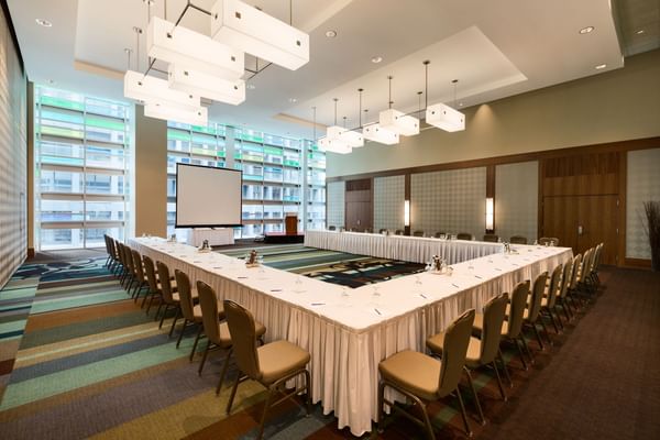 U-shaped table at meeting venue