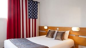 Inteior of Standard double room at Hotel Rennes West