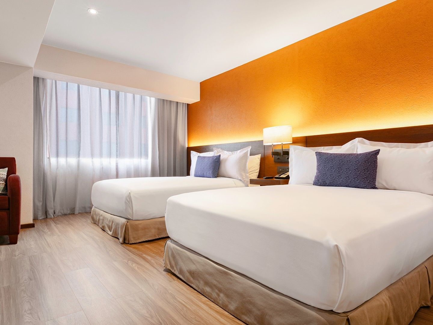 Habitación Junior Suite 2 Camas Dobles en el Camino Real Aeropuerto México en Ciudad de México.