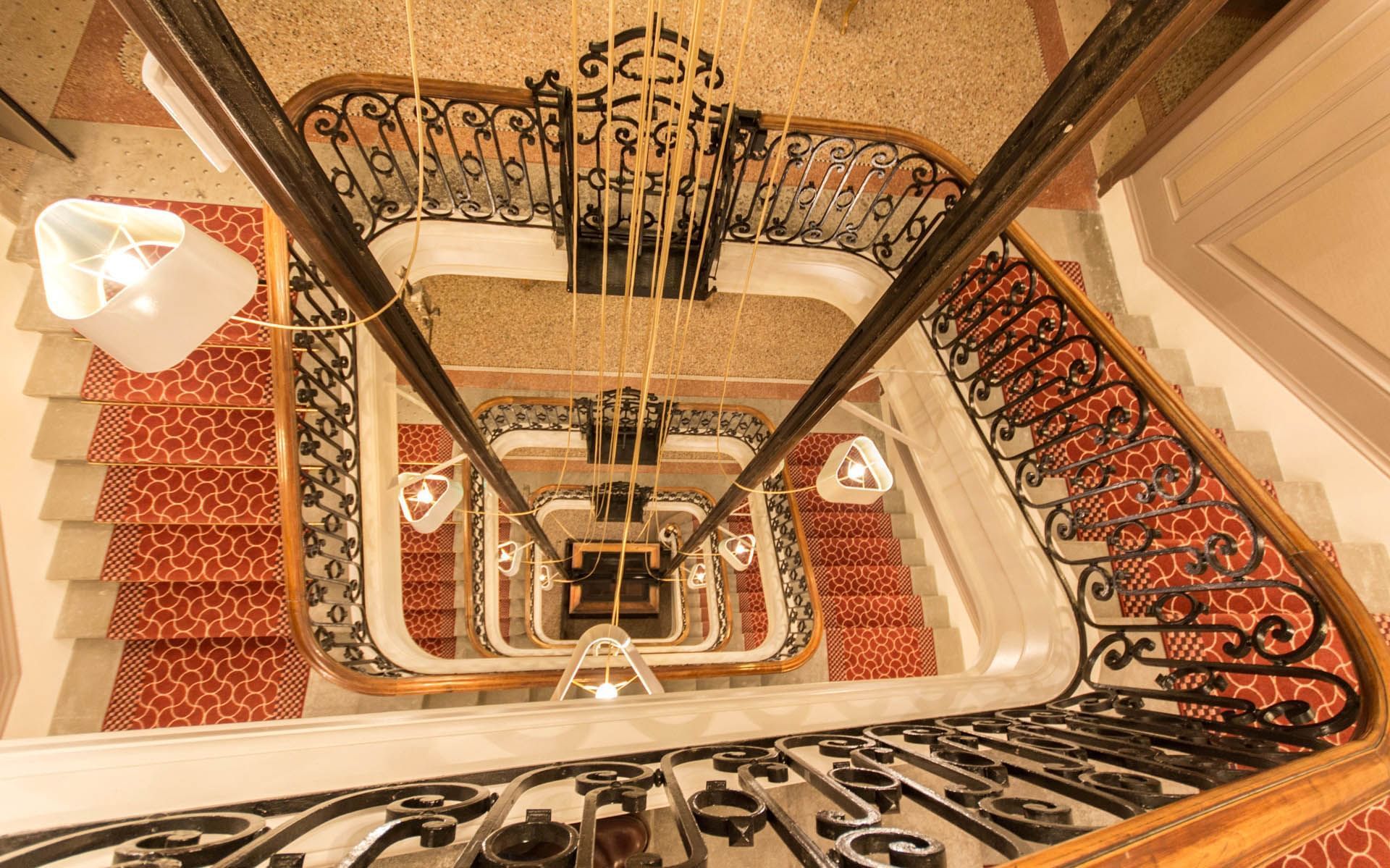 Vue du haut des escaliers à Oceania Le Métropole Montpellier
