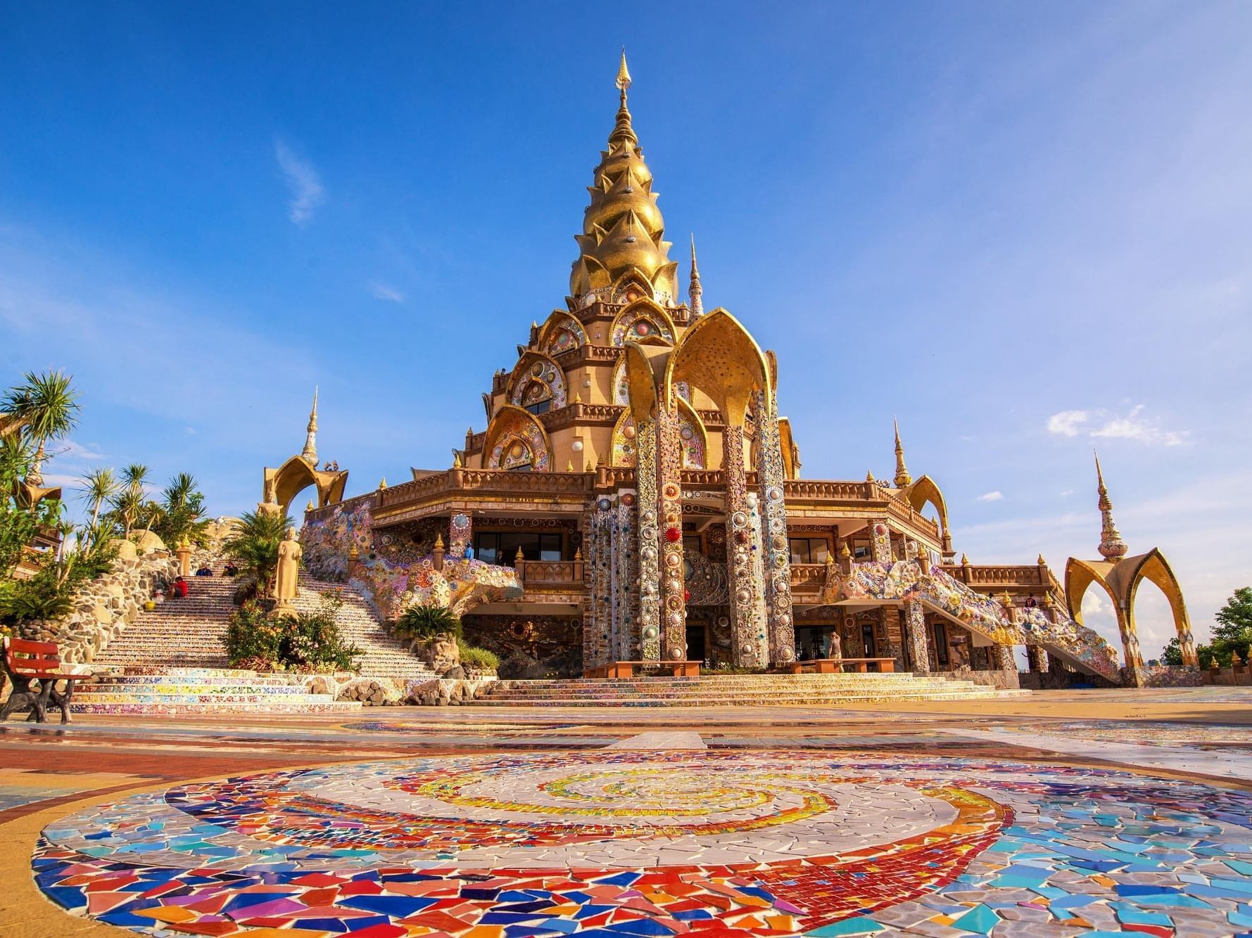 วัดพระธาตุผาซ่อนแก้ว - เขาค้อ - Hop Inn Phetchabun (Budget hotel) - โรงแรมราคาประหยัด โรงแรมฮ็อป อินน์ เพชรบูรณ์