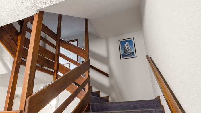 Stairs with handrails at Le Clos des Tanneurs