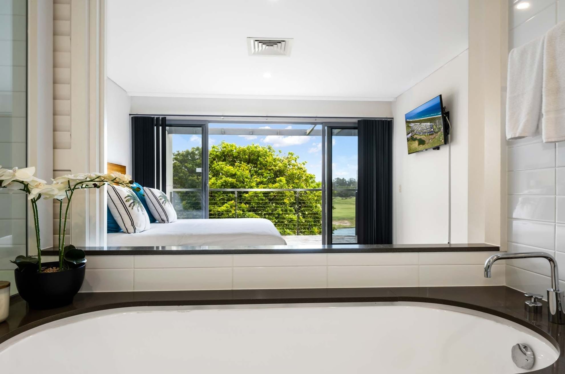 Deluxe Three Bedroom Villa at only 5 star resort & hotel In Central Coast