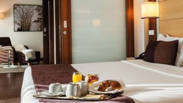 Romance & Tasting Moments