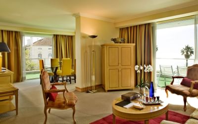 Personal suit at your convenience at Hotel Cascais Miragem