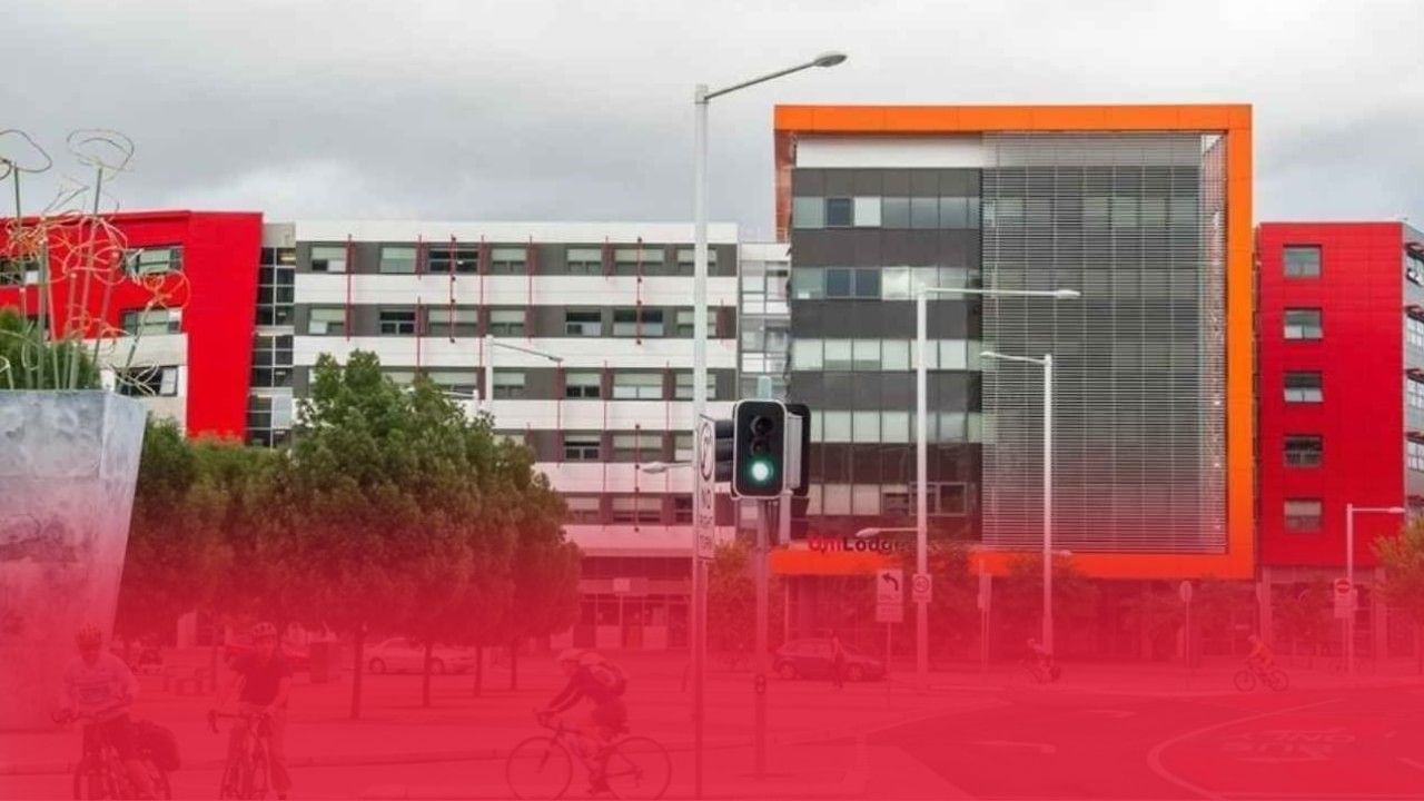 UniLodge @ ANU – Kinloch Lodge Exterior