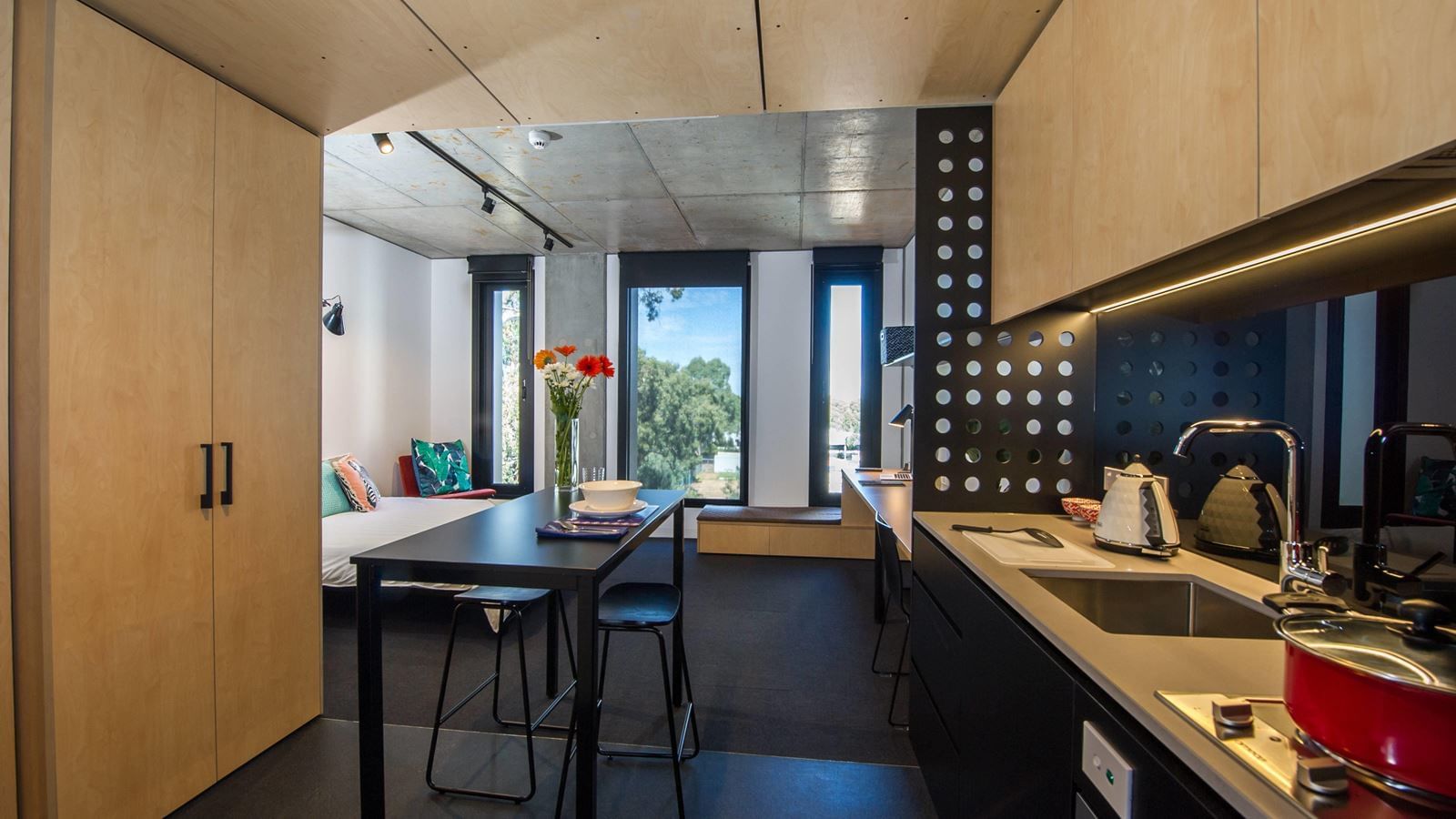 UniLodge @ RMIT Bundoora - Walert House exterior