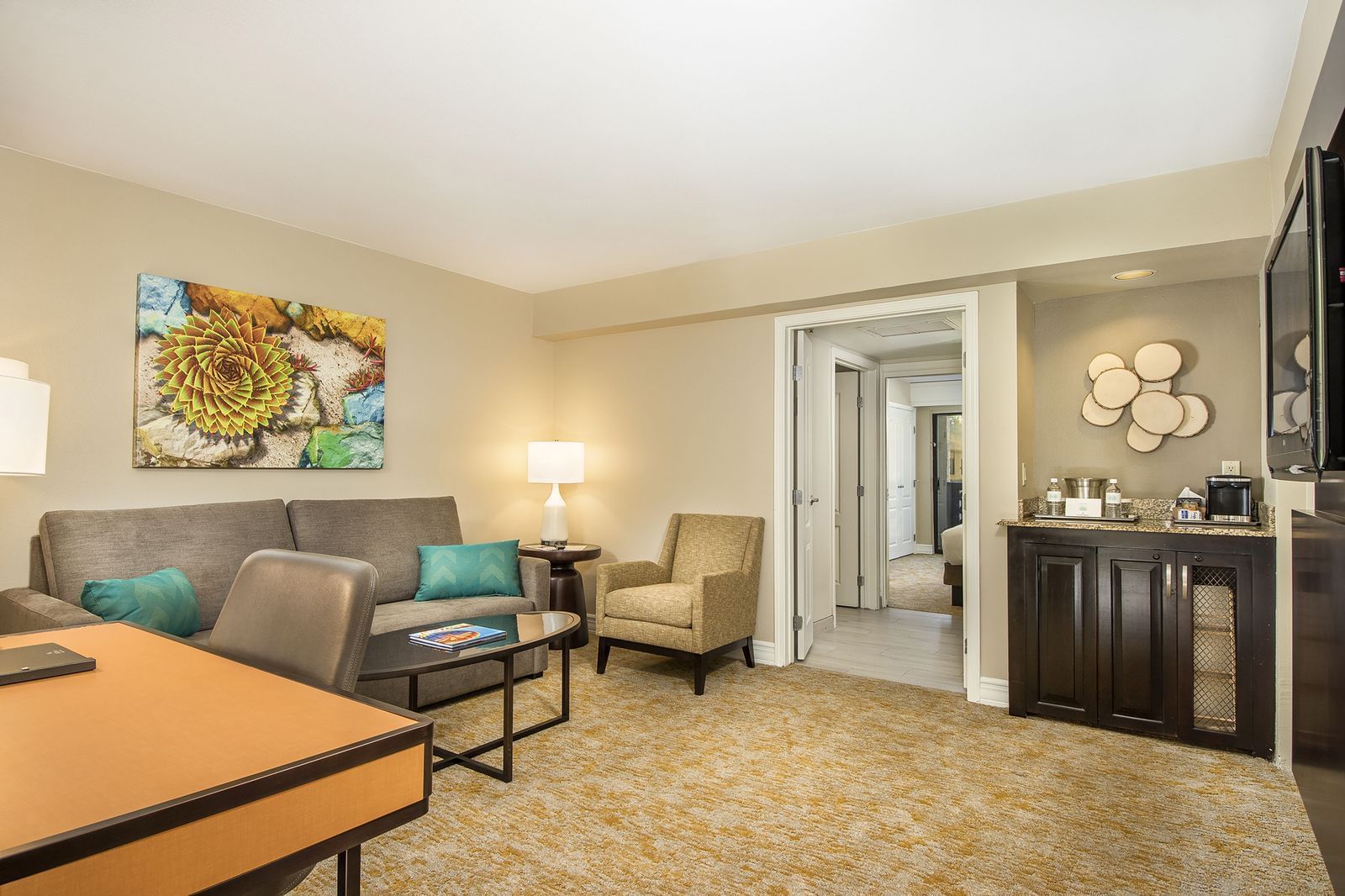 Hilton Phoenix Resort at the Peak - Phoenix All-Suite Hotels & Resorts