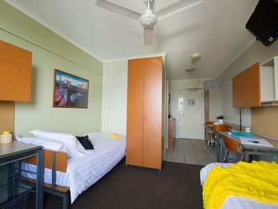 Shafston_Studio Twin Apartment