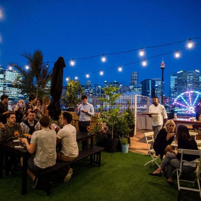 Hunter Garden Bar Night