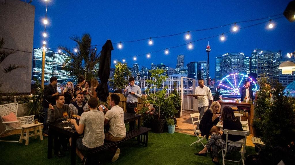 Hunter Garden Bar Night