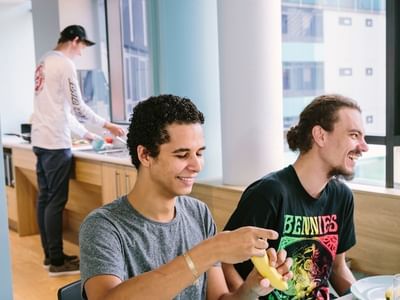 Six Bedroom Multi Share_dining