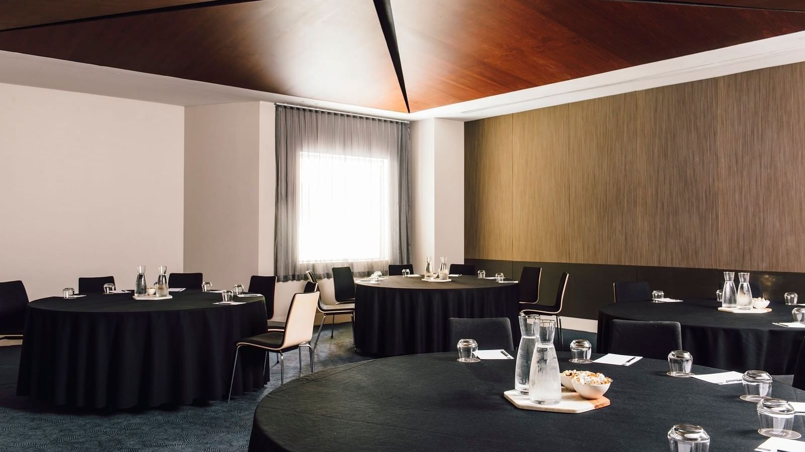 TOORAK SUITE