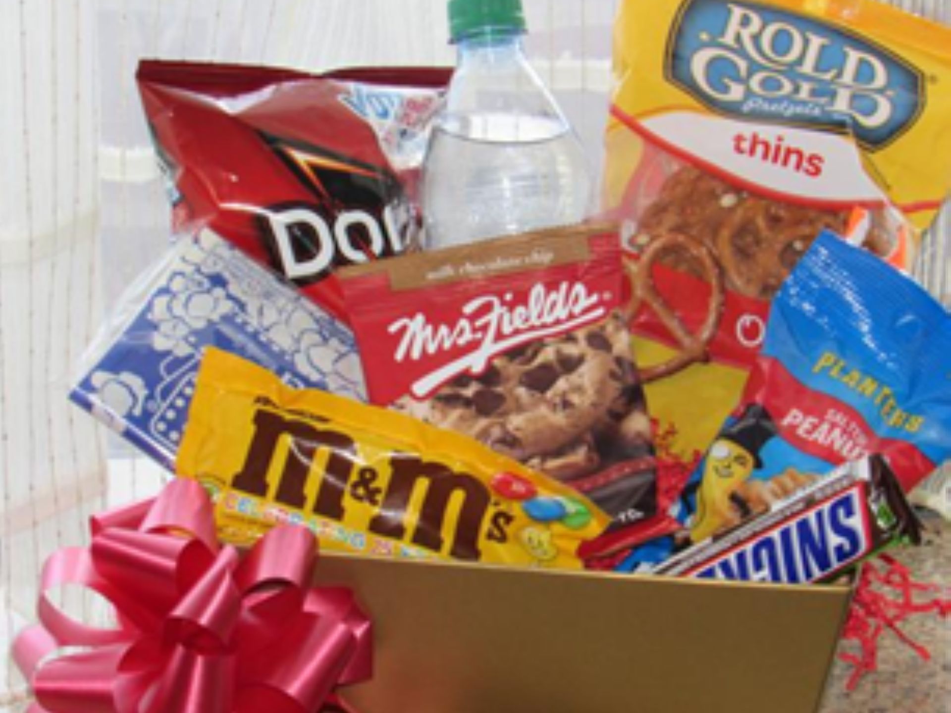 Close-up of a snack basket in Rosen Inn at Pointe Orlando