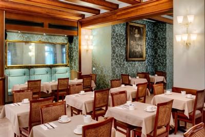 Interior of dining area in a restaurant at Hotel Bisanzio