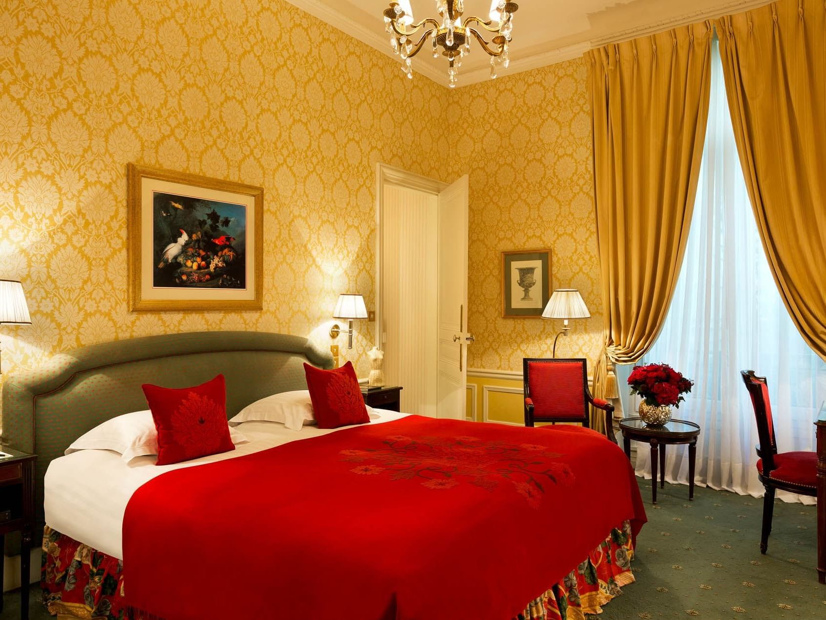 Chambre classique à l'Hotel Westminster Paris