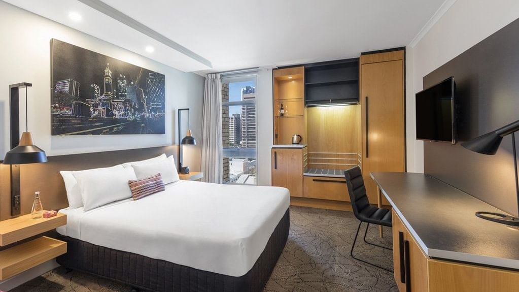Mercure Superior Rooms at Pullman and Mercure King George Square Brisbane 