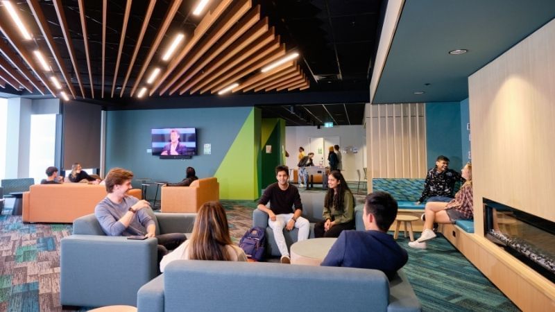 Common Area Lounge L6