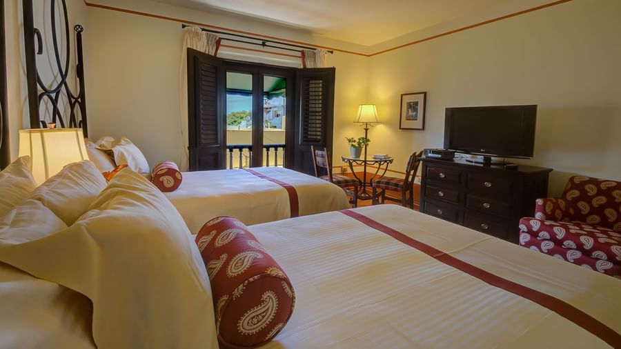 Double Deluxe Room with a balcony at Hotel El Convento
