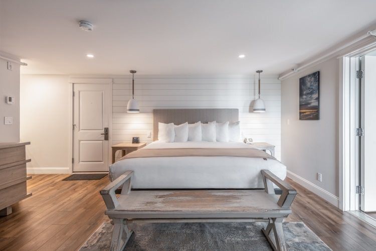 Bedroom arrangement in Pelham 1 King ADA at Pelham at Main