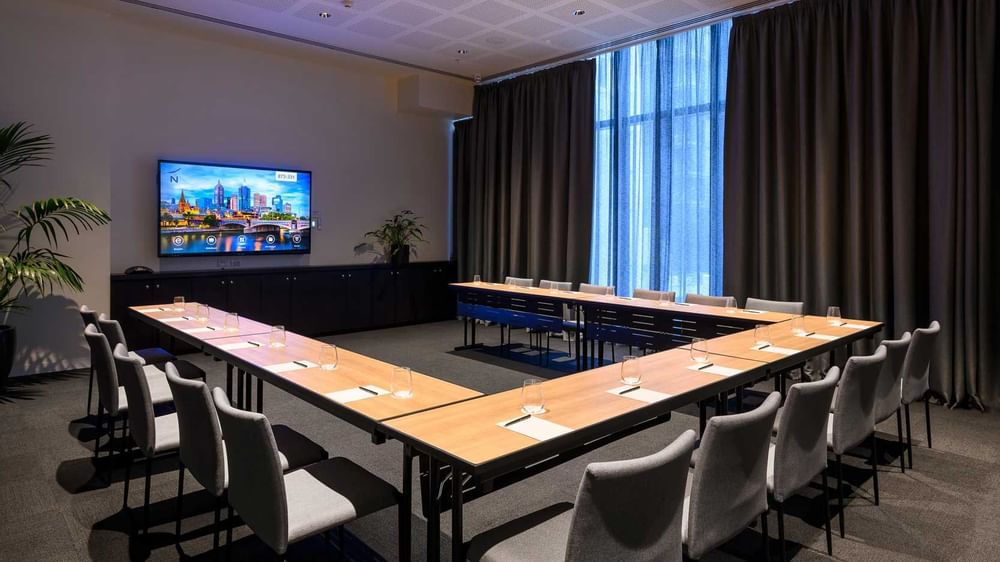 U-style table setup in Meyers Place at Melbourne Central