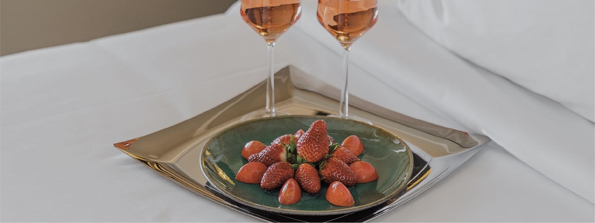 Romance & Tasting Moments