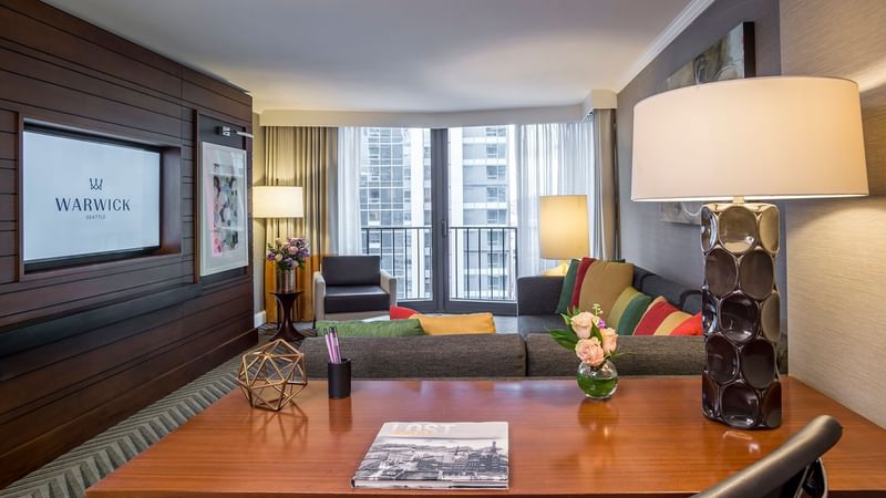 Livingroom with a view in Magnolia Suite at Warwick Seattle