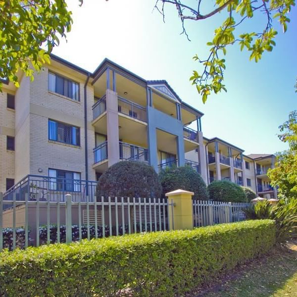 The Manors_UQ Student Rentals_Building Front