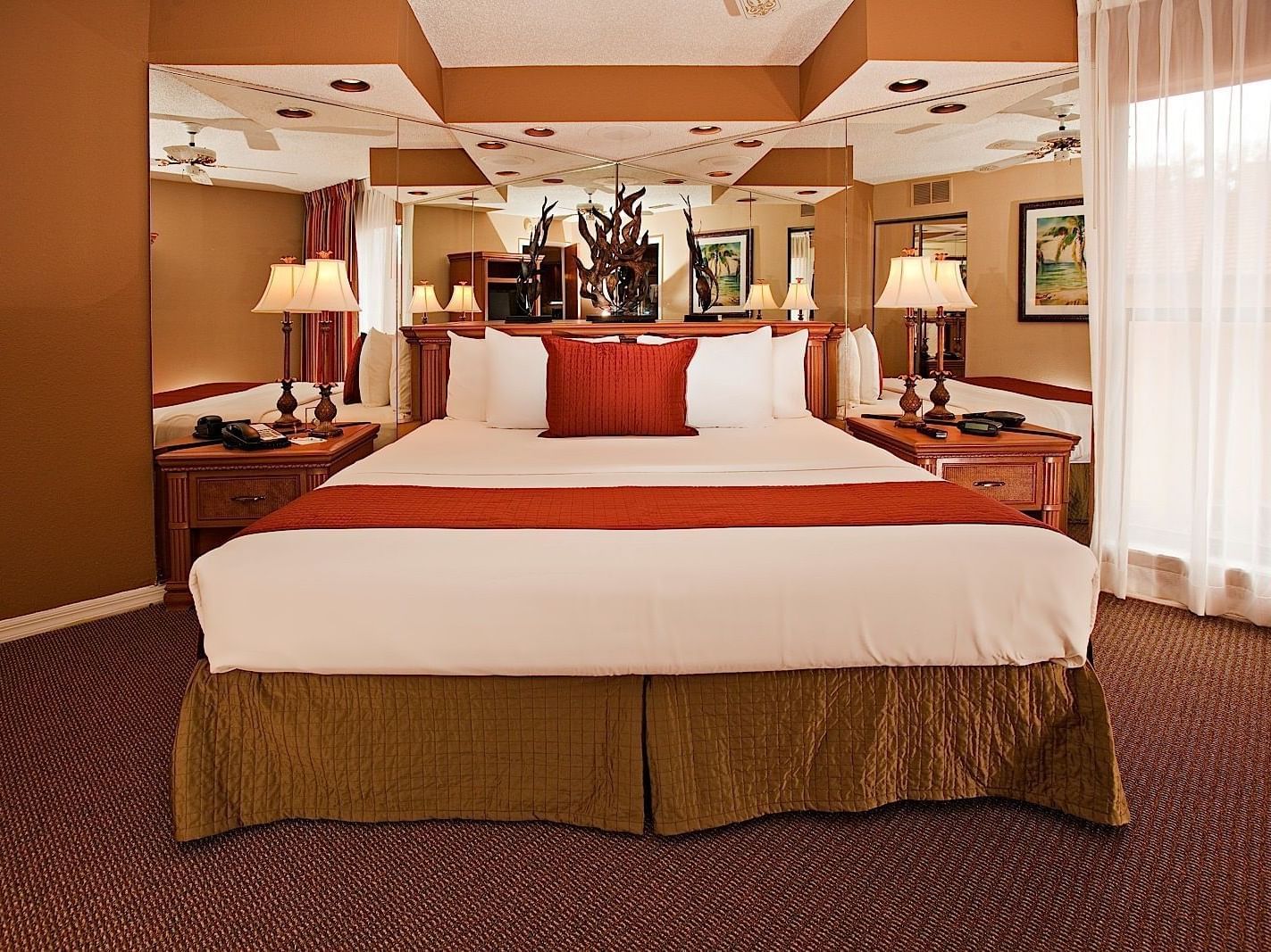 One bedroom deluxe suite at Legacy Vacation Resorts