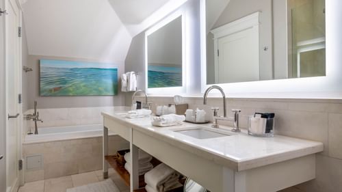 The Pearl Suite Bathroom Vanity
