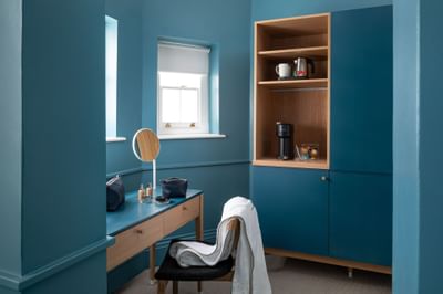 Dressing table in Family Room at The Goodenough Hotel in London