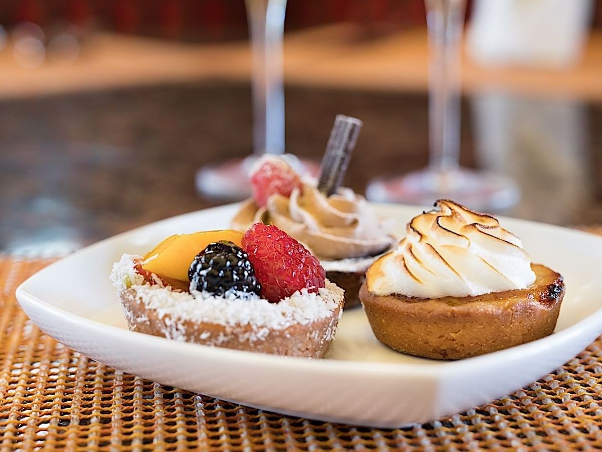 Close-up of tarts served at Palacio Mundo Imperial