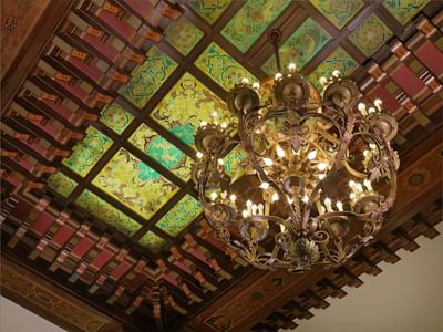 Ceiling with a chandelier at Peabody Hotels & Resorts