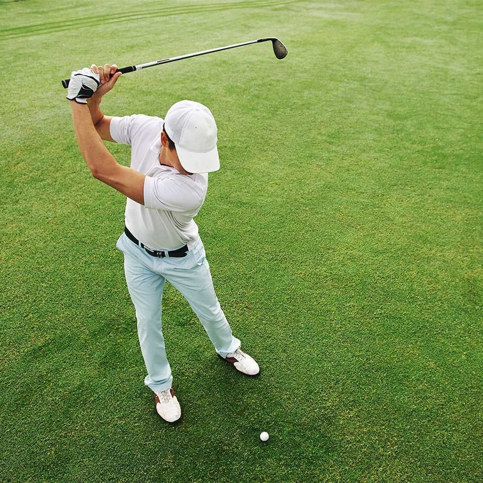 Golf Player at the golf course near Falkensteiner Hotels