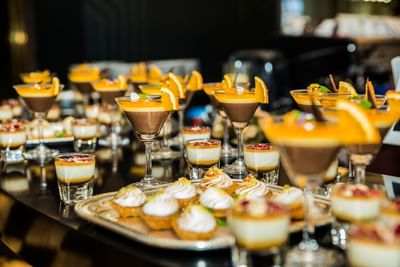 Cocktails & mini pies buffet display at Hanoi Daewoo Hotel